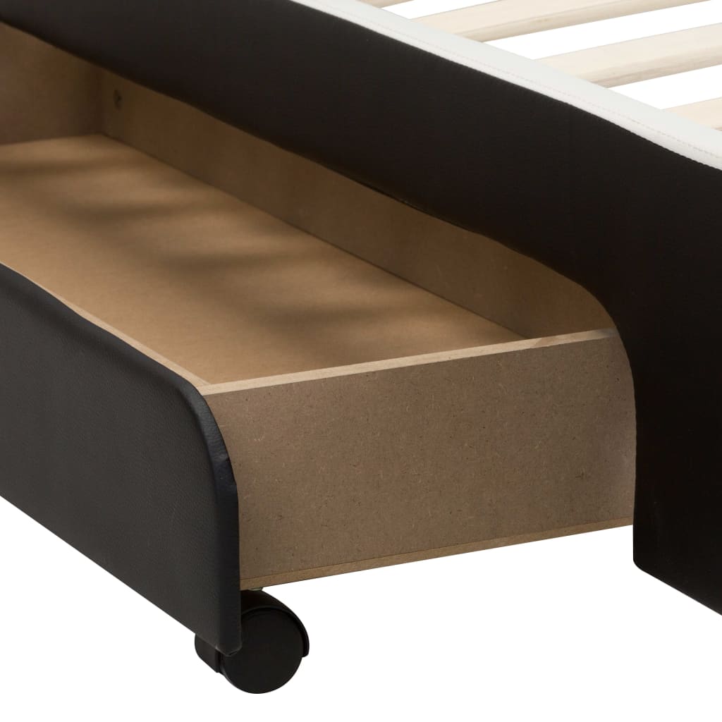 Bedframe met LED kunstleer zwart 140x200 cm